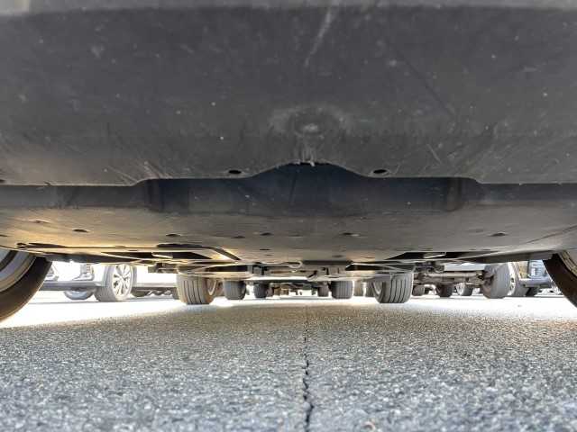 トヨタ Ｃ－ＨＲ G 岩手県 2017(平29)年 7.3万km ブラック/ホワイトパールクリスタルシャイン 2トーン ワンオーナー/前席シートヒーター/スペアキー/BSM/AAC/純正ナビ（地図SD欠品）/バックカメラ/レーダークルーズコントロール/ETC/レザーシート