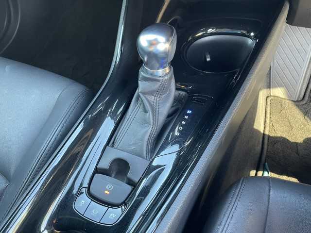 トヨタ Ｃ－ＨＲ G 岩手県 2017(平29)年 7.3万km ブラック/ホワイトパールクリスタルシャイン 2トーン ワンオーナー/前席シートヒーター/スペアキー/BSM/AAC/純正ナビ（地図SD欠品）/バックカメラ/レーダークルーズコントロール/ETC/レザーシート