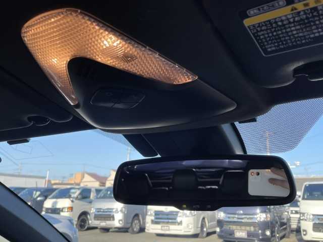 トヨタ Ｃ－ＨＲ G 岩手県 2017(平29)年 7.3万km ブラック/ホワイトパールクリスタルシャイン 2トーン ワンオーナー/前席シートヒーター/スペアキー/BSM/AAC/純正ナビ（地図SD欠品）/バックカメラ/レーダークルーズコントロール/ETC/レザーシート