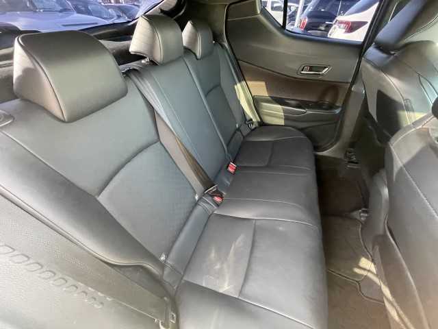 トヨタ Ｃ－ＨＲ G 岩手県 2017(平29)年 7.3万km ブラック/ホワイトパールクリスタルシャイン 2トーン ワンオーナー/前席シートヒーター/スペアキー/BSM/AAC/純正ナビ（地図SD欠品）/バックカメラ/レーダークルーズコントロール/ETC/レザーシート