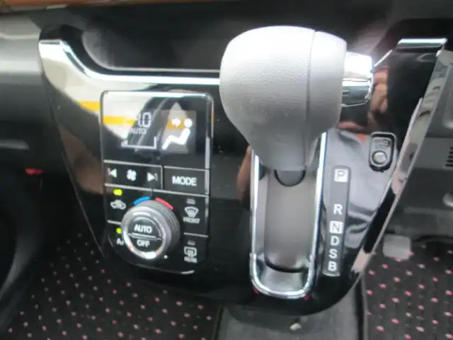 ダイハツ キャスト スタイル G リミテッド SAⅢ 千葉県 2018(平30)年 1.7万km ダークエメラルドマイカ 社外７型メモリナビ、フルセグTV/バックカメラ/オーディオ【CD/DVD/SD/BT】/スマートアシストIII/LEDヘッドライト/純正15インチAW/前席シートヒーター/前後ドライブレコーダー/オートハイビーム/ETC/ドアバイザー/アイドリングストップ/スマートキー/新車整備手帳/取扱説明書