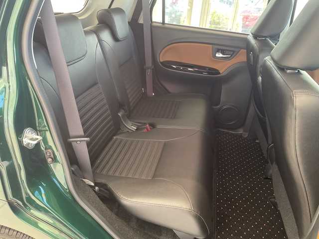 ダイハツ キャスト スタイル G リミテッド SAⅢ 埼玉県 2018(平30)年 1.8万km ダークエメラルドマイカ スマートアシスト /メモリナビ/　　CD/DVD/BT/フルセグ/バックカメラ /LEDオートライト /ハーフレザーシート /シートヒーター /純正15インチアルミホイール /ステアリングスイッチ/アイドリングストップ/ETC /禁煙車