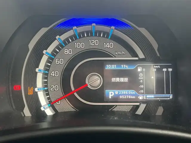 スズキ ハスラー HYBRID X 秋田県 2020(令2)年 9.6万km ピュアホワイトP ４WD/衝突被害軽減ブレーキデュアルカメラブレーキサポート/LEDヘッドライト/純正メモリナビ（DVD/CD再生可能）/フルセグ/全方位モニター/スズキ純正１５インチアルミ（夏タイヤ装着）/スマートキー/アイドリングストップ/プッシュスタート/レーンキープアシスト/コーナーセンサー/オートマチックハイビーム/ダウンヒルアシストコントロール/ステアリングスイッチ/前席シートヒーター/純正フロアマット/オートライト/オートエアコン/パワーステアリング/パワーウィンドウ/横滑り防止/盗難防止装置/寒冷地仕様/電動格納ウィンカーミラー