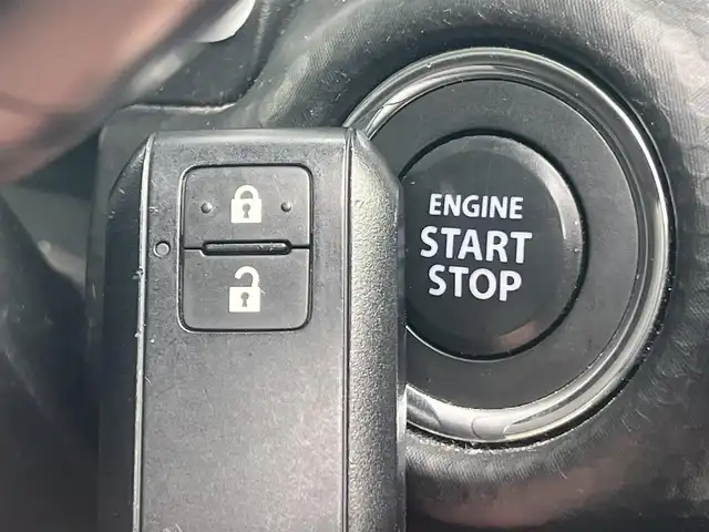 スズキ ハスラー HYBRID X 秋田県 2020(令2)年 9.6万km ピュアホワイトP ４WD/衝突被害軽減ブレーキデュアルカメラブレーキサポート/LEDヘッドライト/純正メモリナビ（DVD/CD再生可能）/フルセグ/全方位モニター/スズキ純正１５インチアルミ（夏タイヤ装着）/スマートキー/アイドリングストップ/プッシュスタート/レーンキープアシスト/コーナーセンサー/オートマチックハイビーム/ダウンヒルアシストコントロール/ステアリングスイッチ/前席シートヒーター/純正フロアマット/オートライト/オートエアコン/パワーステアリング/パワーウィンドウ/横滑り防止/盗難防止装置/寒冷地仕様/電動格納ウィンカーミラー