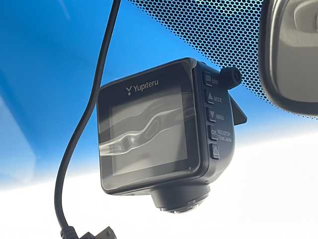 ホンダ フィット ハイブリット Lパッケージ 千葉県 2014(平26)年 5.8万km ブリリアントスポーティブルーメタリック2トーン 横滑り防止/ダブルエアバック/スマートキー/プッシュスタート/純正テレビナビ　ギャザーズ/CD/USB/BT/バックカメラ/クルーズコントロール/ビルトインETC/オートライト/純正フロアマット/電動格納ドアミラー/ドライブレコーダー