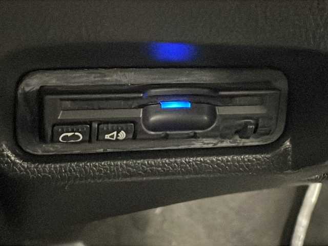 ホンダ フィット ハイブリット Lパッケージ 千葉県 2014(平26)年 5.8万km ブリリアントスポーティブルーメタリック2トーン 横滑り防止/ダブルエアバック/スマートキー/プッシュスタート/純正テレビナビ　ギャザーズ/CD/USB/BT/バックカメラ/クルーズコントロール/ビルトインETC/オートライト/純正フロアマット/電動格納ドアミラー/ドライブレコーダー