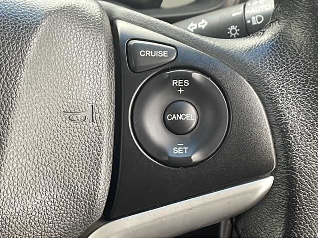 ホンダ フィット ハイブリット Lパッケージ 千葉県 2014(平26)年 5.8万km ブリリアントスポーティブルーメタリック2トーン 横滑り防止/ダブルエアバック/スマートキー/プッシュスタート/純正テレビナビ　ギャザーズ/CD/USB/BT/バックカメラ/クルーズコントロール/ビルトインETC/オートライト/純正フロアマット/電動格納ドアミラー/ドライブレコーダー