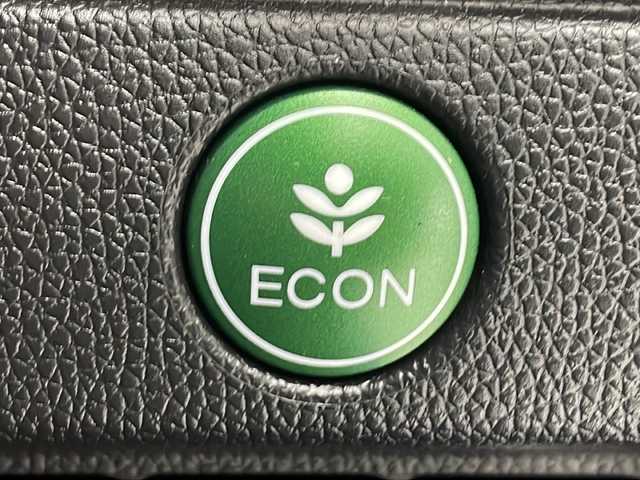 ホンダ フィット ハイブリット Lパッケージ 千葉県 2014(平26)年 5.8万km ブリリアントスポーティブルーメタリック2トーン 横滑り防止/ダブルエアバック/スマートキー/プッシュスタート/純正テレビナビ　ギャザーズ/CD/USB/BT/バックカメラ/クルーズコントロール/ビルトインETC/オートライト/純正フロアマット/電動格納ドアミラー/ドライブレコーダー