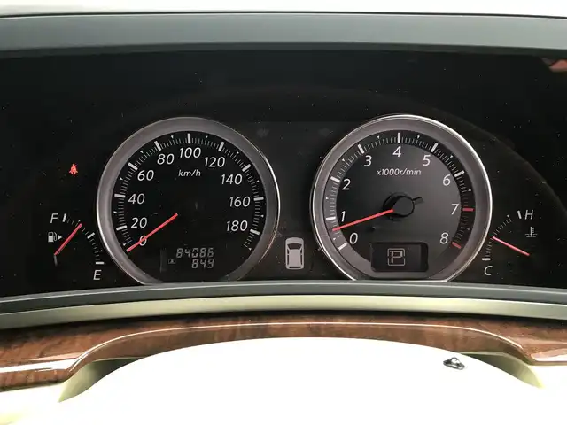 日産 エルグランド 250V 富山県 2008(平20)年 8.4万km ホワイトパール 純正ナビ/全周囲カメラ/両側パワースライドドア/スマートキー/ステアリングスイッチ/フォグランプ/オートライト/電動格納ミラー/ウォークスルー/ETC/パワーウインドウ