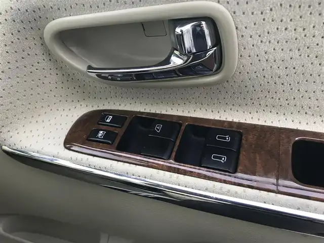 日産 エルグランド 250V 富山県 2008(平20)年 8.4万km ホワイトパール 純正ナビ/全周囲カメラ/両側パワースライドドア/スマートキー/ステアリングスイッチ/フォグランプ/オートライト/電動格納ミラー/ウォークスルー/ETC/パワーウインドウ