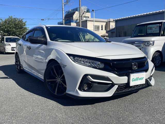 ホンダ シビック ハッチバック 埼玉県 2020(令2)年 8.7万km プラチナホワイトパール Honda SENSING/純正ナビ/　　Bluetooth/DVD再生機能/CD/フルセグTV/バックカメラ/LEDヘッドライト/純正18インチアルミホイール/ETC/運転席、助手席パワーシート/レーダークルーズコントロール