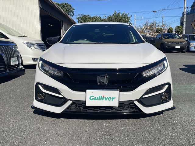 ホンダ シビック ハッチバック 埼玉県 2020(令2)年 8.7万km プラチナホワイトパール Honda SENSING/純正ナビ/　　Bluetooth/DVD再生機能/CD/フルセグTV/バックカメラ/LEDヘッドライト/純正18インチアルミホイール/ETC/運転席、助手席パワーシート/レーダークルーズコントロール