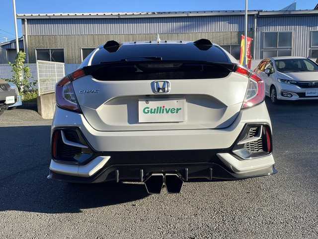 ホンダ シビック ハッチバック 埼玉県 2020(令2)年 8.7万km プラチナホワイトパール Honda SENSING/純正ナビ/　　Bluetooth/DVD再生機能/CD/フルセグTV/バックカメラ/LEDヘッドライト/純正18インチアルミホイール/ETC/運転席、助手席パワーシート/レーダークルーズコントロール