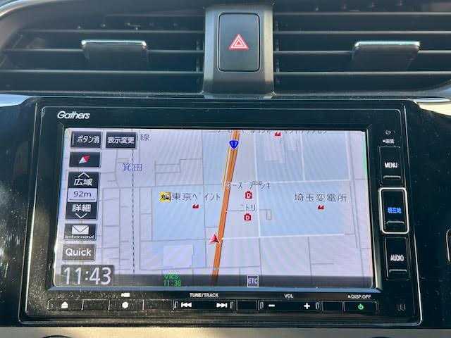 ホンダ シビック ハッチバック 埼玉県 2020(令2)年 8.7万km プラチナホワイトパール Honda SENSING/レーンキープアシスト/レーダークルーズコントロール/純正ナビ/　　Bluetooth/DVD再生機能/CD/フルセグTV/バックカメラ/LEDヘッドライト/純正18インチアルミホイール/ETC/前席パワーシート/シートヒーター/アイドリングストップ/ECON/ブレーキホールド/純正マフラー/社外ウイング/純正ウイング車載あり/無限MUGENフロアマット/SPOON プログレッシブスプリング リア2本/カーボン調ドアミラーカバー/ドアプロテクター