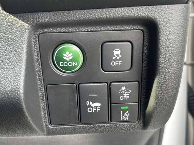 ホンダ ヴェゼル ハイブリッド X ホンダセンシング 愛媛県 2019(平31)年 4.2万km プラチナホワイトパール Panasonicナビ/（Bluetooth/AM/FM/フルセグTV/iPod）/衝突軽減ブレーキ　/レーダークルーズコントロール/ETC/LEDヘッドライト/バックカメラ/純正16インチAW/純正フロアマット/スマートキー/スペアキー/レーンキープアシスト/横滑り防止装置/USB入力端子