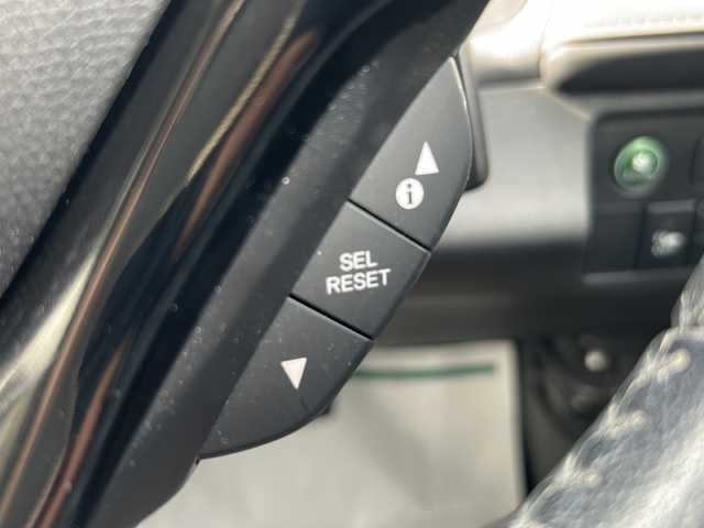 ホンダ ヴェゼル ハイブリッド X ホンダセンシング 愛媛県 2019(平31)年 4.2万km プラチナホワイトパール Panasonicナビ/（Bluetooth/AM/FM/フルセグTV/iPod）/衝突軽減ブレーキ　/レーダークルーズコントロール/ETC/LEDヘッドライト/バックカメラ/純正16インチAW/純正フロアマット/スマートキー/スペアキー/レーンキープアシスト/横滑り防止装置/USB入力端子