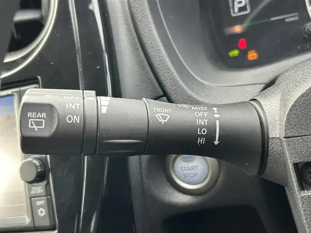 日産 ノート e－パワー X FOUR 道央・札幌 2018(平30)年 7.1万km ダークメタルグレー ・４WD/・衝突被害軽減システム/・純正メモリナビ/ＢＴ・ＣＤ・AUX・SD・TV/・バックカメラ/・コーナーセンサー/・レーンキープアシスト/・純正エンジンスターター/・ＥＴＣ/・横滑り防止装置/・ステアリングスイッチ/・ドライブモード切替スイッチ/・ヘッドライトレベライザー/・純正フロアマット/・ドアバイザー/・電動格納ミラー/・ウインカーミラー/・スマートキー/・プッシュスタートボタン