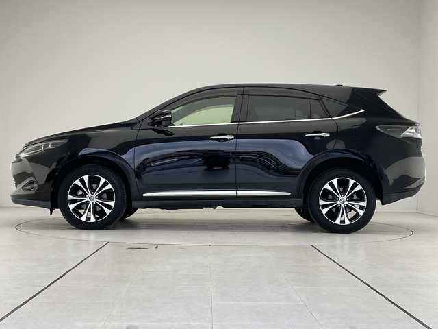 トヨタ ハリアー プレミアム スタイルモーヴ 愛知県 2016(平28)年 2.7万km ブラック トヨタセーフティセンス/純正9型ナビ/クルーズコントロール/フルセグ/Bluetooth/パワーシート/シートヒーター/バックカメラ/電動リアゲート/ドライブレコーダー/ETC/オートマチックハイビーム/ステアリングスイッチ/スマートキー/プッシュスタート