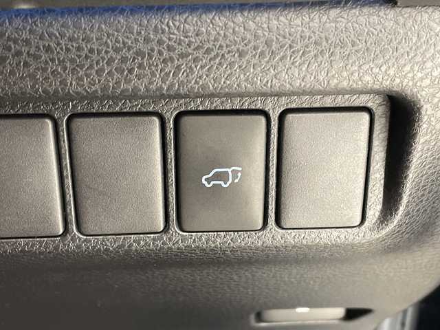 トヨタ ハリアー プレミアム スタイルモーヴ 愛知県 2016(平28)年 2.7万km ブラック トヨタセーフティセンス/純正9型ナビ/クルーズコントロール/フルセグ/Bluetooth/パワーシート/シートヒーター/バックカメラ/電動リアゲート/ドライブレコーダー/ETC/オートマチックハイビーム/ステアリングスイッチ/スマートキー/プッシュスタート