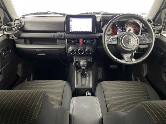 スズキ ジムニー シエラ JC 埼玉県 2023(令5)年 2.1万km ミディアムグレー 純正SDナビ/（BT/DVD/フルTV/CD/AM/FM）/スズキセーフティセンス/・クルーズコントロール/・オートハイビーム/シートヒーター/純正アルミホイール/純正フロアマット/ビルトインETC/スマートキー/スペア1本