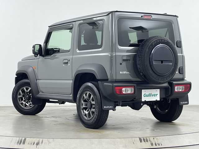 スズキ ジムニー シエラ JC 埼玉県 2023(令5)年 2.1万km ミディアムグレー 純正SDナビ/（BT/DVD/フルTV/CD/AM/FM）/スズキセーフティセンス/・クルーズコントロール/・オートハイビーム/シートヒーター/純正アルミホイール/純正フロアマット/ビルトインETC/スマートキー/スペア1本