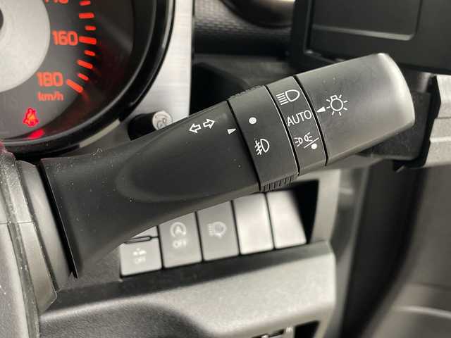 スズキ ジムニー シエラ JC 埼玉県 2023(令5)年 2.1万km ミディアムグレー 純正SDナビ/（BT/DVD/フルTV/CD/AM/FM）/スズキセーフティセンス/・クルーズコントロール/・オートハイビーム/シートヒーター/純正アルミホイール/純正フロアマット/ビルトインETC/スマートキー/スペア1本