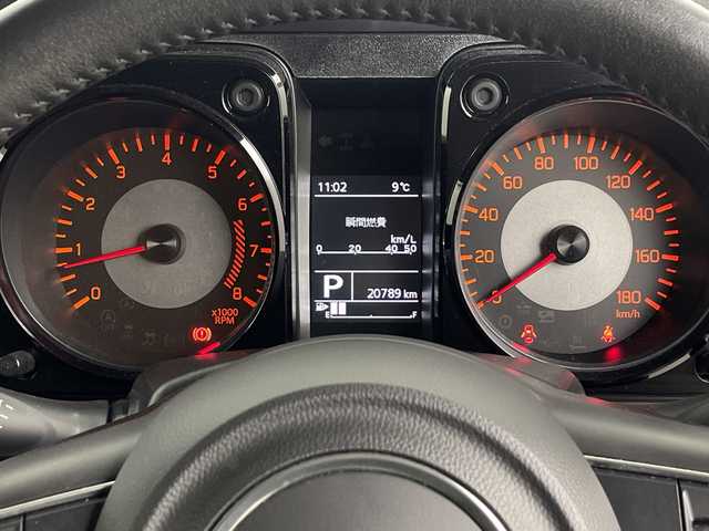 スズキ ジムニー シエラ JC 埼玉県 2023(令5)年 2.1万km ミディアムグレー 純正SDナビ/（BT/DVD/フルTV/CD/AM/FM）/スズキセーフティセンス/・クルーズコントロール/・オートハイビーム/シートヒーター/純正アルミホイール/純正フロアマット/ビルトインETC/スマートキー/スペア1本