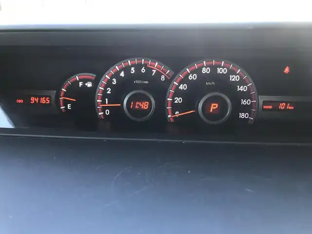 トヨタ ヴォクシー ZS 煌 栃木県 2013(平25)年 9.5万km ホワイトパールクリスタルシャイン 株)IDOMが運営する【じしゃロン小山店】の自社ローン専用車両になります。こちらは現金またはオートローンご利用時の価格です。自社ローンご希望の方は別途その旨お申付け下さい//禁煙車/純正フルセグナビ/（CD/DVD/AM/FMラジオ）/(Bluetooth)/スマートキー/プッシュスタート/バックカメラ/ＥＴＣ/フリップダウンモニター/両側パワースライドドア/ドライブレコーダー/チップアップシート/パドルシフト/ステアリングリモコン/電動格納ドアミラー/パワーウインドウ/オートライト/防眩ミラー