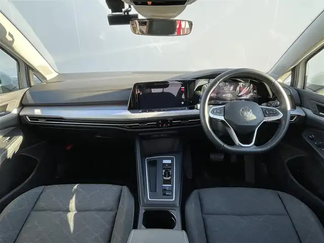 フォルクスワーゲン ＶＷ ゴルフ ヴァリアント TDI アクティブアドバンス 東京都 2024(令6)年 1.7万km 白 純正ナビ／ＤＴＶ/Ｂカメラ/Ａｐｐｌｅ　Ｃａｒ　Ｐｌａｙ/Ａｎｄｏｒｏｉｄｏ　Ａｕｔｏ/ステアリングヒーター/ＥＴＣ/シートヒーター/コックピットナビ/前後ドラレコ/ＡＣＣ/ＢＳＭ/レーンキープアシス