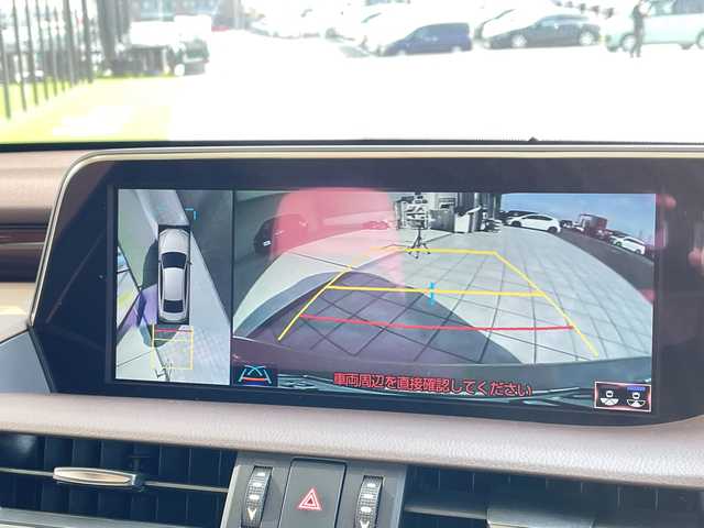 レクサス ＥＳ 300h バージョンL 愛知県 2019(令1)年 1.6万km アイスエクリュマイカメタリック レクサスセーフティセンス/純正12.3型ナビ/三眼LEDヘッドライト/サンルーフ/全方位カメラ/シートヒーター/エアシート/パワーシート/パドルシフト/ステアリングヒーター/デジタルアウターミラー/インテリジェントミラー/ヘッドアップディスプレイ/衝突軽減システム/フルセグ/CD DVD/Bluetooth/ステアリングスイッチ/スマートキー/プッシュスタート