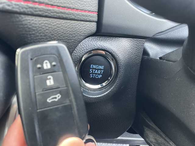 トヨタ ＲＡＶ４ アドベンチャー オフロードPKG 岡山県 2022(令4)年 2.4万km アティチュードブラックマイカ 純正10.5インチディスプレイオーディオ/フルセグTV、Bluetooth、AppleCarplay/AndroidAuto、FM、AM/バックカメラ/デジタルインナーミラー/前後ドライブレコーダー/パワーバックドア/前席シートヒーター/前席エアシート/D席メモリーシート/TVキャンセラー/レーダークルーズコントロール/プリクラッシュセーフティ/ステアリングヒーター