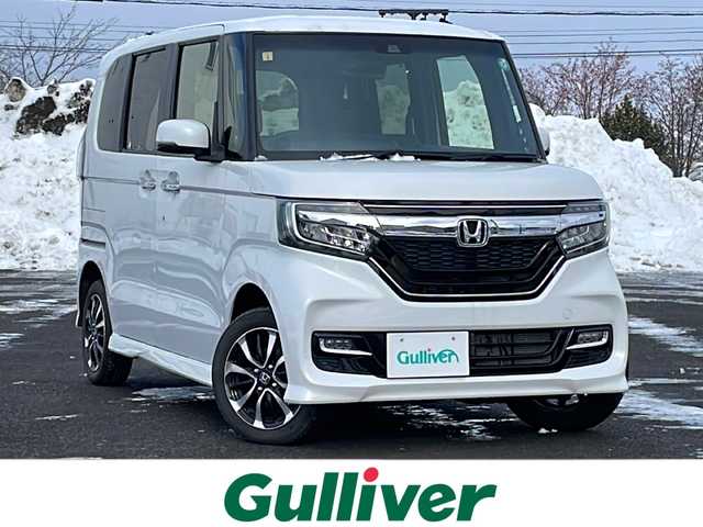 ホンダ Ｎ ＢＯＸ カスタム G L ホンダセンシング 道東・釧路十勝 2020(令2)年 3.5万km プラチナホワイトパール ４WD/ワンオーナー/ホンダセンシング/純正ディスプレイオーディオ/AM/FM/CD/ワンセグ/衝突被害軽減ブレーキ/横滑り防止装置/アダプティブクルーズコントロール/レーンキープアシスト/クリアランスソナー/バックカメラ/ビルトインETC/アイドリングストップ/ECONモード/片側パワースライドドア/前席シートヒーター/ステアリングリモコン/USBポート/プッシュスタート/スマートキー/LEDヘッドライト/オートライト/オートハイビーム/フォグランプ/電動格納ミラー/ヒーテッドドアミラー/ウィンカーミラー/純正ラバーフロアマット/スペアキー/純正エンジンスターター