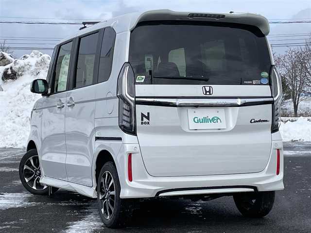 ホンダ Ｎ ＢＯＸ カスタム G L ホンダセンシング 道東・釧路十勝 2020(令2)年 3.5万km プラチナホワイトパール ４WD/ワンオーナー/ホンダセンシング/純正ディスプレイオーディオ/AM/FM/CD/ワンセグ/衝突被害軽減ブレーキ/横滑り防止装置/アダプティブクルーズコントロール/レーンキープアシスト/クリアランスソナー/バックカメラ/ビルトインETC/アイドリングストップ/ECONモード/片側パワースライドドア/前席シートヒーター/ステアリングリモコン/USBポート/プッシュスタート/スマートキー/LEDヘッドライト/オートライト/オートハイビーム/フォグランプ/電動格納ミラー/ヒーテッドドアミラー/ウィンカーミラー/純正ラバーフロアマット/スペアキー/純正エンジンスターター