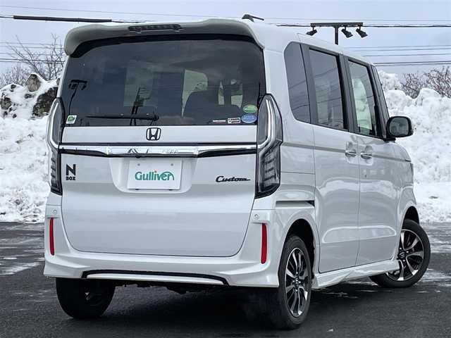ホンダ Ｎ ＢＯＸ カスタム G L ホンダセンシング 道東・釧路十勝 2020(令2)年 3.5万km プラチナホワイトパール ４WD/ワンオーナー/ホンダセンシング/純正ディスプレイオーディオ/AM/FM/CD/ワンセグ/衝突被害軽減ブレーキ/横滑り防止装置/アダプティブクルーズコントロール/レーンキープアシスト/クリアランスソナー/バックカメラ/ビルトインETC/アイドリングストップ/ECONモード/片側パワースライドドア/前席シートヒーター/ステアリングリモコン/USBポート/プッシュスタート/スマートキー/LEDヘッドライト/オートライト/オートハイビーム/フォグランプ/電動格納ミラー/ヒーテッドドアミラー/ウィンカーミラー/純正ラバーフロアマット/スペアキー/純正エンジンスターター