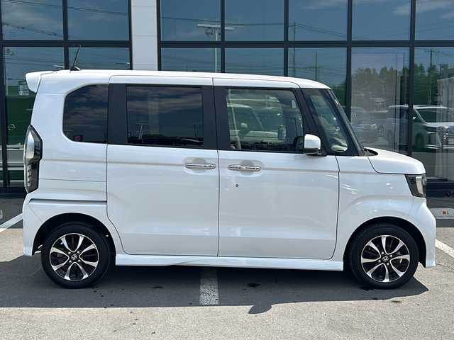ホンダ Ｎ ＢＯＸ カスタム G L ホンダセンシング 道東・釧路十勝 2020(令2)年 3.5万km プラチナホワイトパール ４WD/ワンオーナー/ホンダセンシング/純正ディスプレイオーディオ/AM/FM/CD/ワンセグ/衝突被害軽減ブレーキ/横滑り防止装置/アダプティブクルーズコントロール/レーンキープアシスト/クリアランスソナー/バックカメラ/ビルトインETC/アイドリングストップ/ECONモード/片側パワースライドドア/前席シートヒーター/ステアリングリモコン/USBポート/プッシュスタート/スマートキー/LEDヘッドライト/オートライト/オートハイビーム/フォグランプ/電動格納ミラー/ヒーテッドドアミラー/ウィンカーミラー/純正ラバーフロアマット/スペアキー/純正エンジンスターター