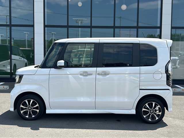 ホンダ Ｎ ＢＯＸ カスタム G L ホンダセンシング 道東・釧路十勝 2020(令2)年 3.5万km プラチナホワイトパール ４WD/ワンオーナー/ホンダセンシング/純正ディスプレイオーディオ/AM/FM/CD/ワンセグ/衝突被害軽減ブレーキ/横滑り防止装置/アダプティブクルーズコントロール/レーンキープアシスト/クリアランスソナー/バックカメラ/ビルトインETC/アイドリングストップ/ECONモード/片側パワースライドドア/前席シートヒーター/ステアリングリモコン/USBポート/プッシュスタート/スマートキー/LEDヘッドライト/オートライト/オートハイビーム/フォグランプ/電動格納ミラー/ヒーテッドドアミラー/ウィンカーミラー/純正ラバーフロアマット/スペアキー/純正エンジンスターター
