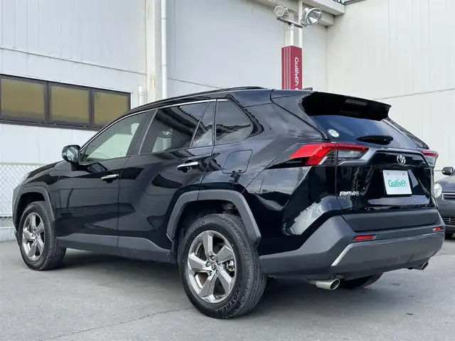 トヨタ ＲＡＶ４ G 群馬県 2020(令2)年 2.8万km アティチュードブラックマイカ ディスプレイオーディオ/ナビ機能　/全周囲カメラ　/Ｂｌｕｅｔｏｏｔｈ・USB　/ＡｐｐｌｅＣａｒＰｌａｙ・AndroidAuto　/電動リアドア　/シートヒーター　/ハンドルヒーター　/Ｄ席シートメモリー　/衝突軽減ブレーキ　/レーンアシスト　/ＢＳＭ　/コーナーセンサー/レーダークルーズコントロール/オートハイビーム/純正18インチAW/ETC/純正フロアマット