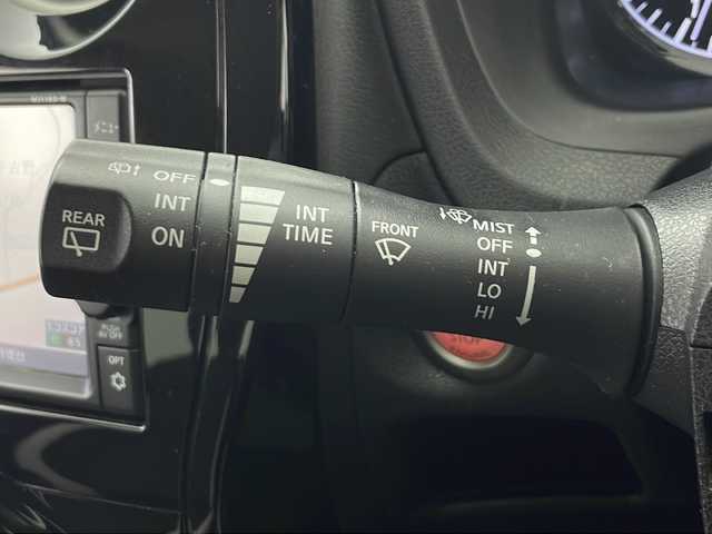 日産 ノート X DIG－S 秋田県 2018(平30)年 7.1万km オリーブグリーン 純正ナビ/　(CD/Bluetooth/フルセグテレビ)/横滑り防止装置/レーンキープアシスト/衝突被害軽減装置/前後コーナーセンサー/ＬＥＤライト/オートライト/純正フロアマット/スペアキー/ステアリングリモコン/プッシュスタート/スマートキー/電動格納ミラー
