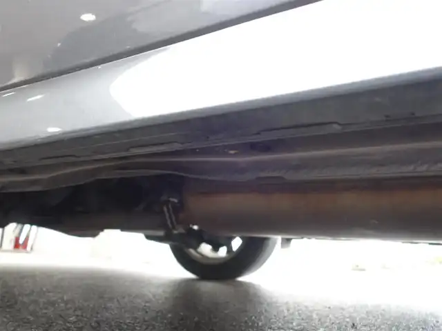 トヨタ ヴェルファイア Z 山形県 2017(平29)年 10万km グレーメタリック 4WD/純正SDナビ/　　【CD DVD BT フルセグ】/バックカメラ/パワースライドドア/イージークローザードア/LEDオートヘッドライト/オットマン/純正18インチアルミホイール/コーナーセンサー/アイドリングストップ/MTモード付AT/ステアリングスイッチ/電動格納ウィンカーミラー/フォグランプ/スマートキー/ETC