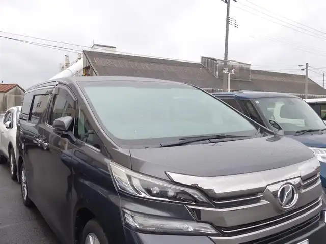 トヨタ ヴェルファイア Z 山形県 2017(平29)年 10万km グレーメタリック 4WD/純正SDナビ/　　【CD DVD BT フルセグ】/バックカメラ/パワースライドドア/イージークローザードア/LEDオートヘッドライト/オットマン/純正18インチアルミホイール/コーナーセンサー/アイドリングストップ/MTモード付AT/ステアリングスイッチ/電動格納ウィンカーミラー/フォグランプ/スマートキー/ETC