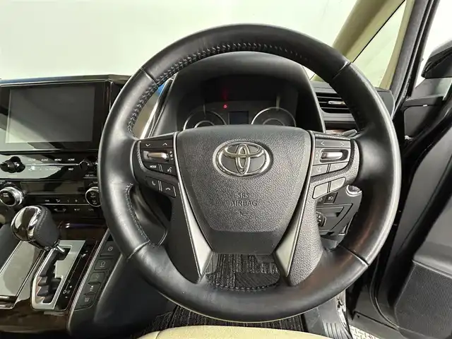トヨタ ヴェルファイア X 道央・札幌 2020(令2)年 1万km ブラック ・４WD/・寒冷地仕様/・ディスプレイオーディオナビ/　BT/USB/Miracast/・バックカメラ/・前方ドライブレコーダー/・トヨタセーフティセンス/・プリクラッシュセーフティ/・レーダークルーズコントロール/・レーンキープアシスト/・クリアランスソナー/・PKSB/・オートハイビーム/・フロントデアイサー/・アイドリングストップ/・両側パワースライドドア/・LEDヘッドライト/・フォグライト/・オートライト/・プッシュスタート/・スマートキー/・純正フロアマット/・ドアバイザー