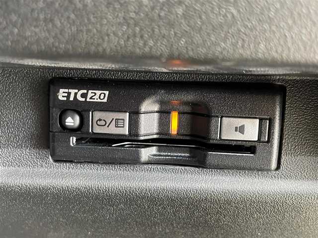 スズキ ジムニー XL 岩手県 2022(令4)年 2.5万km ブルーイッシュブラックパール3 ４WD/ターボ/背面タイヤ/スズキセーフティサポート/デュアルセンサーブレーキサポート/レーンアシスト/バックカメラ/シートヒーター/バックカメラ/ディスプレイオーディオ（Bluetooth iPod AndroidAuto AppleCarPlay USB）/横滑り防止装置/アイドリングストップ/ダウンヒルアシスト/ヘッドライトレベライザー/フォグランプ/ミラー型ドライブレコーダー/ETC2.0