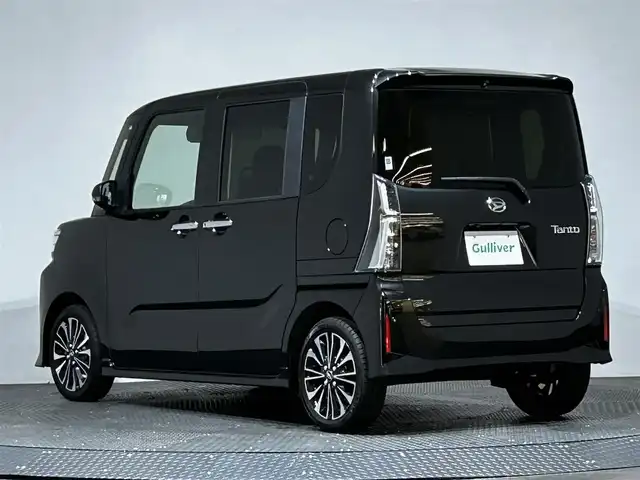 ダイハツ タント カスタム RS 愛媛県 2024(令6)年 0.4万km ブラックマイカメタリック 社外ディスプレイオーディオ　バックカメラ　両側パワースライドドア　純正フロアマット　前後コーナーセンサー　シートヒーター　Bluetooth　CD　APPLECarPlay LEDヘッドライト