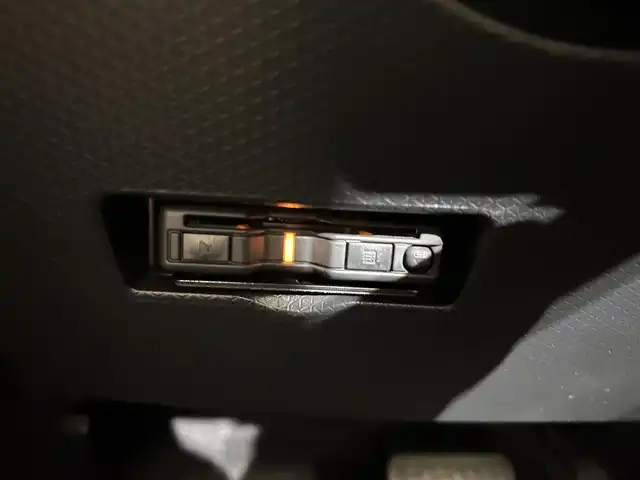 ダイハツ タント カスタム RS 愛媛県 2024(令6)年 0.4万km ブラックマイカメタリック 社外ディスプレイオーディオ　バックカメラ　両側パワースライドドア　純正フロアマット　前後コーナーセンサー　シートヒーター　Bluetooth　CD　APPLECarPlay LEDヘッドライト