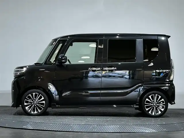 ダイハツ タント カスタム RS 愛媛県 2024(令6)年 0.4万km ブラックマイカメタリック 社外ディスプレイオーディオ　バックカメラ　両側パワースライドドア　純正フロアマット　前後コーナーセンサー　シートヒーター　Bluetooth　CD　APPLECarPlay LEDヘッドライト