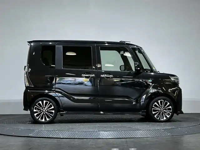 ダイハツ タント カスタム RS 愛媛県 2024(令6)年 0.4万km ブラックマイカメタリック 社外ディスプレイオーディオ　バックカメラ　両側パワースライドドア　純正フロアマット　前後コーナーセンサー　シートヒーター　Bluetooth　CD　APPLECarPlay LEDヘッドライト