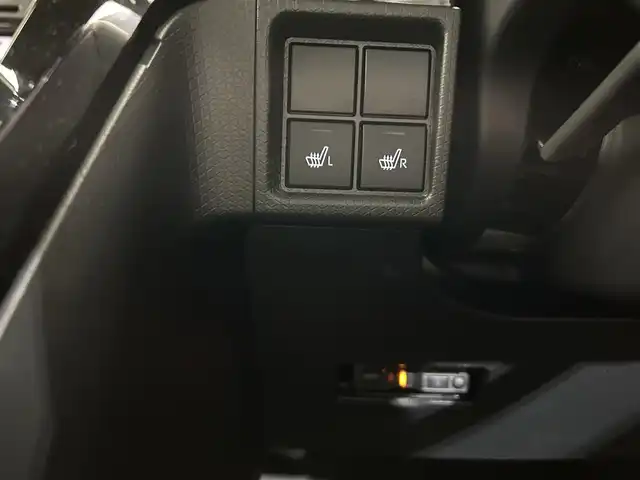 ダイハツ タント カスタム RS 愛媛県 2024(令6)年 0.4万km ブラックマイカメタリック 社外ディスプレイオーディオ　バックカメラ　両側パワースライドドア　純正フロアマット　前後コーナーセンサー　シートヒーター　Bluetooth　CD　APPLECarPlay LEDヘッドライト