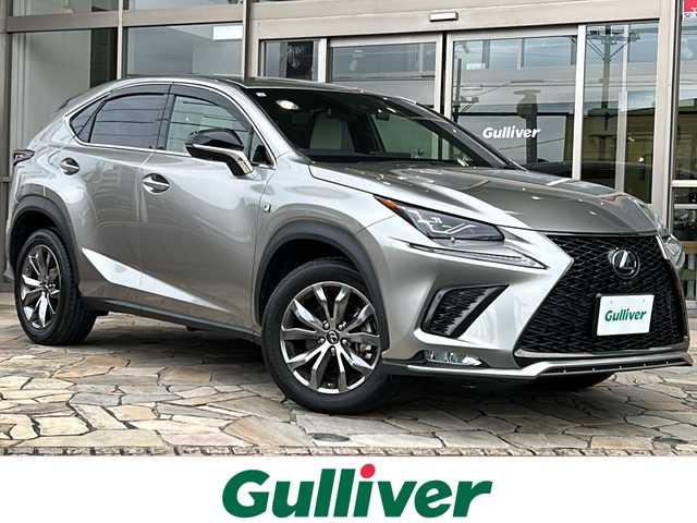 レクサス ＮＸ 300 Fスポーツ 静岡県 2019(令1)年 3.3万km ソニックチタニウム 純正ナビ/・AM/・FM/・CD/DVD/・サウンドライブラリ/・SD/・USB/・Bluetooth/・Miracast/・AUX/・フルセグTV/主要装備/・ETＣ２．０/・追従機能付クルコン/・ドライブレコーダー/・全方位カメラ/・運転席＋助手席パワーシート/・運転席+助手席シートヒーター＆ベンチレーション/・ヘッドアップディスプレイ/・パワーバックドア/・ハンドルヒーター/・ＢＳＭ/・オートハイビーム/・サイドカーテンエアバッグ/・電動チルト＆テレスコピックステアリング/・衝突被害軽減システム