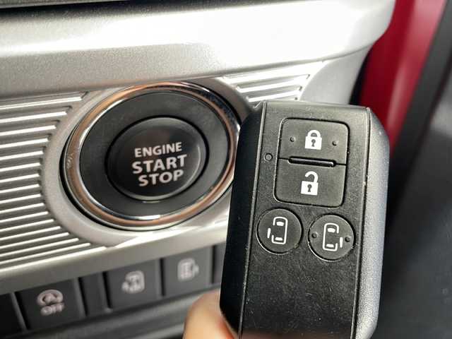 スズキ スペーシア ギア HYBRID XZ 愛知県 2021(令3)年 1.4万km フェニックスレッドパール/ガンメタリック2トーンルーフ 衝突軽減システム/SDナビ/両側パワースライドドア/レーダークルーズコントロール/シートヒーター/ワンセグ/Bluetooth/バックカメラ/コーナーセンサー/ルーフレール/LEDヘッドライト/オートマチックハイビーム/ドライブレコーダー/ETC/ステアリングスイッチ/スマートキー/プッシュスタート
