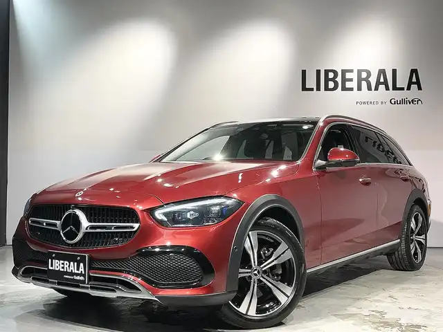 メルセデス・ベンツ Ｃ２２０ｄ 4マチック オールテレイン 道央・札幌 2022(令4)年 1.8万km ヒヤシンスレッド レザーエクスクルーシブパッケージ/・パノラミックスライディングルーフ/・本革シート/アバンギャルドラインエクステリア/アバンギャルドラインインテリア/レーダーセーフティパッケージ/・アクティブディスタンスアシストディストロニック/・アクティブステアリングアシスト/・アクティブレーンキーピングアシスト/・PRE-SAFEインパルスサイド/360°カメラシステム/アクティブパーキングアシスト/DIGITALライト(ウルトラハイビーム付)/アダプティブハイビームアシストプラス/トラフィックサインアシスト/本革巻ステアリング/アンビエントライトプレミアム/EASY-PACK自動開閉テールゲート/メモリー付パワーシート(D/N)/電動ランバーサポート(D/N)/シートヒーター(D/N)/ヘッドアップディスプレイ/ワイヤレスチャージング/TVチューナー/AppleCarPlay/AndroidAuto/純正ドライブレコーダー